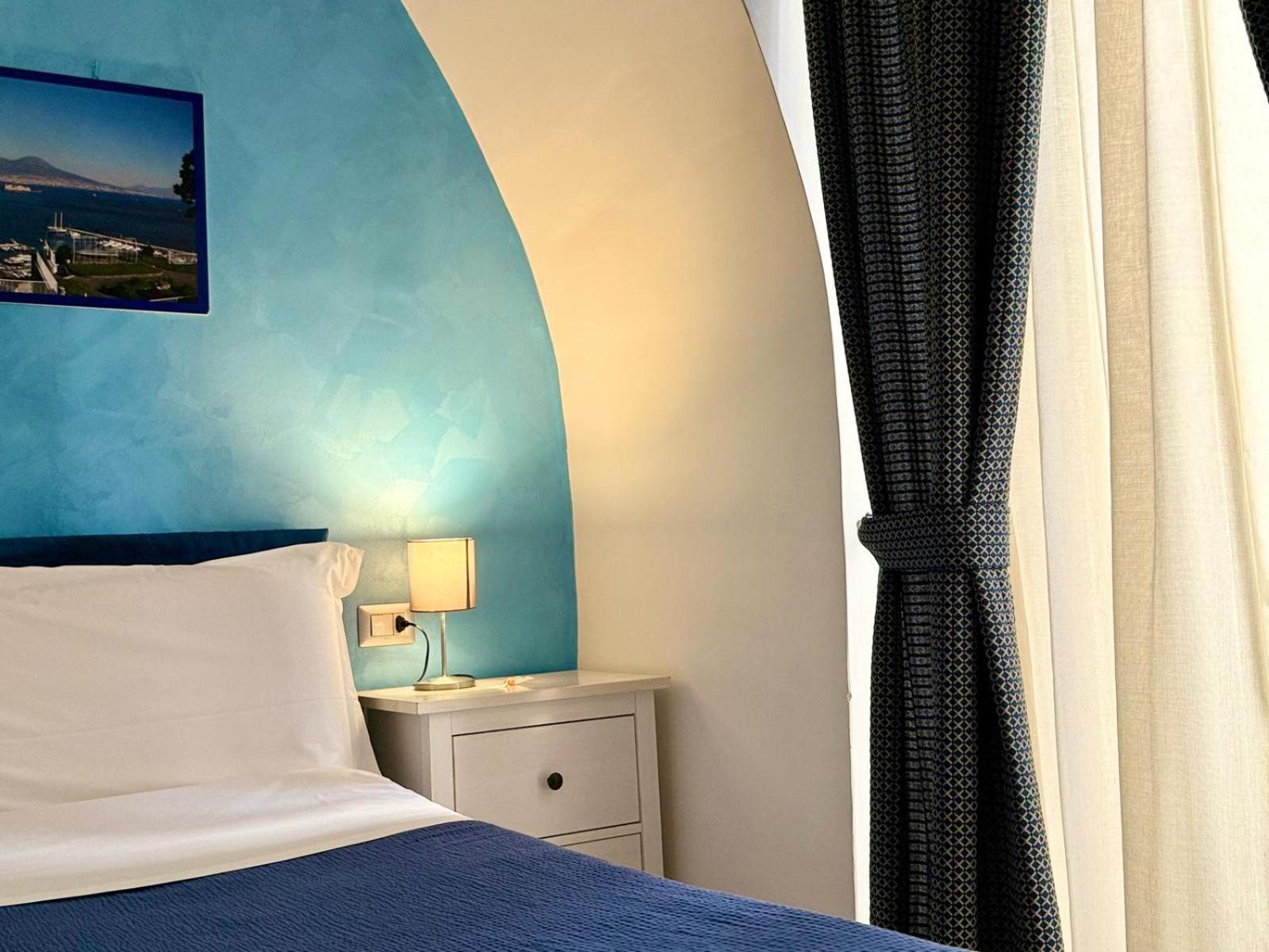 Chiaia Suites Neapol Pokoj fotografie