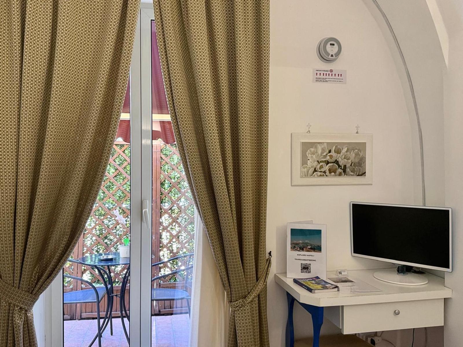 Chiaia Suites Neapol Pokoj fotografie